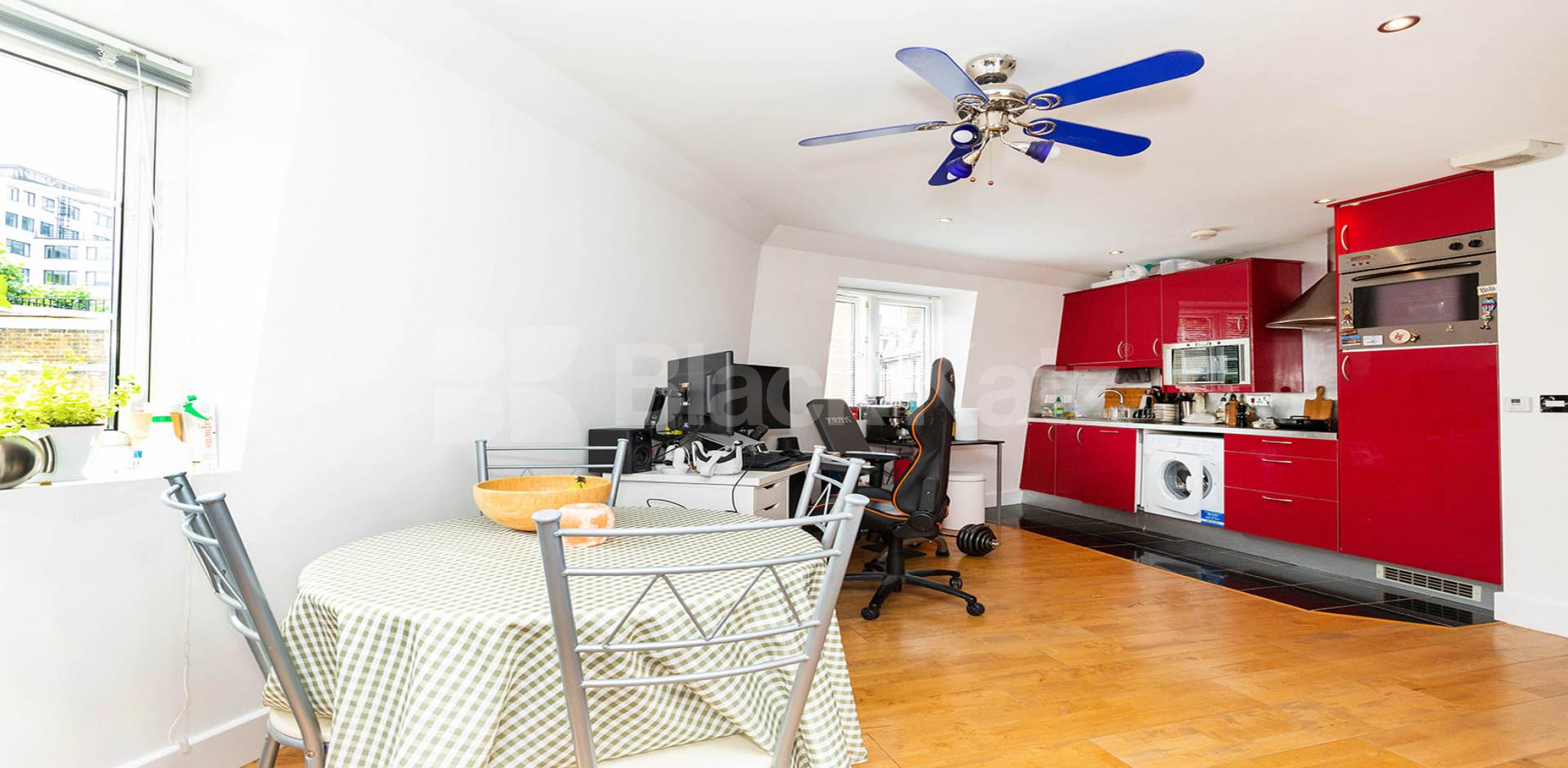 			Spacious one / two bed minutes to ucl, soas & royal vet college, 2 Bedroom, 1 bath, 1 reception Flat			 Doric Way, Euston